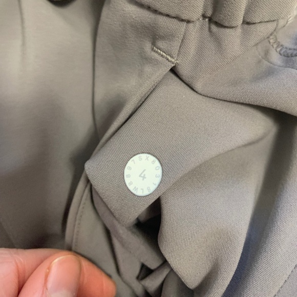 Lululemon On The Fly Skirt - Picture 4 of 4